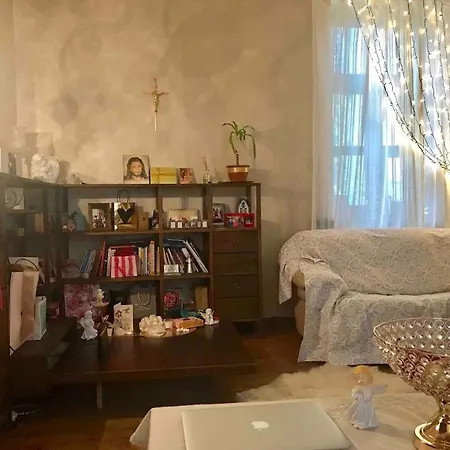 Апартаменты Best Location Of Cosy Marvel ~ Old Town 1737!