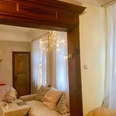 Best Location Of Cosy Marvel ~ Old Town 1737! Апартаменты